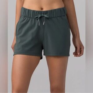 lululemon athletica On The Fly shorts